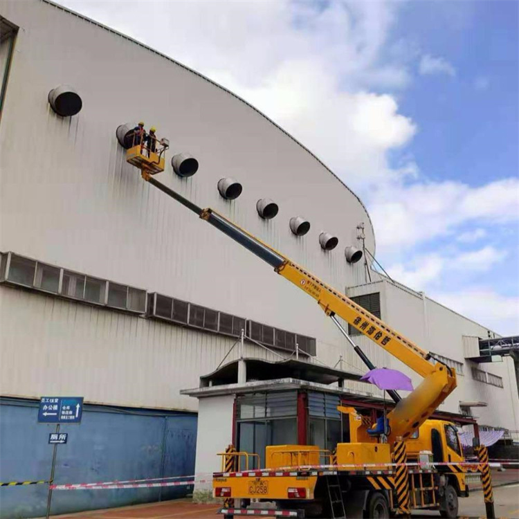 封开高空作业车出租服务：专业广告牌安装解决方案