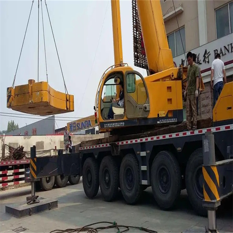 封开当地吊车出租|机器吊装|75吨|工厂搬迁服务